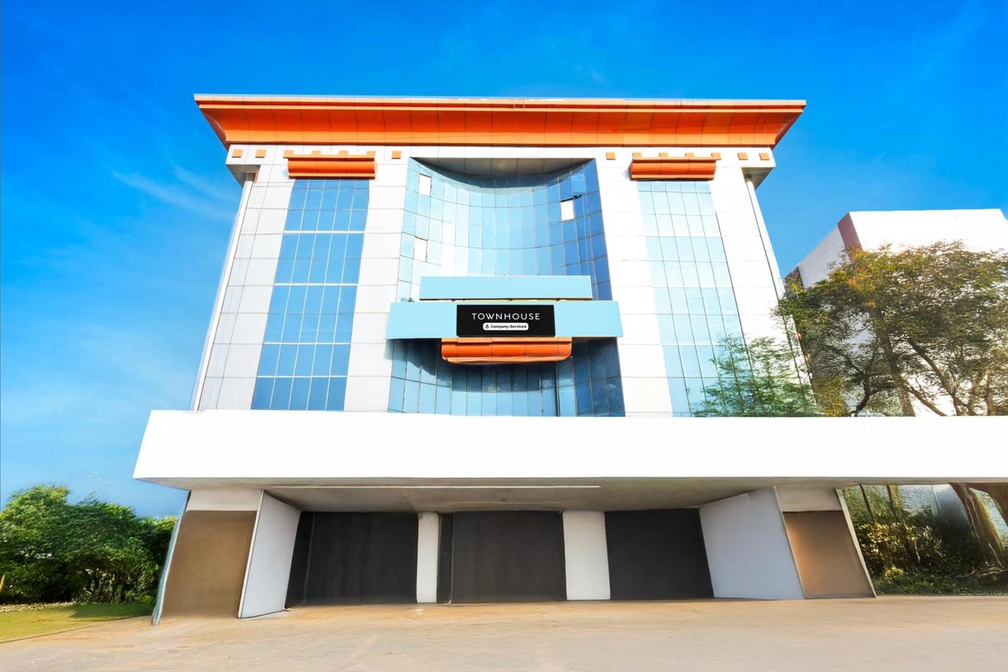 Super Townhouse Ameerpet Balkampet Road Hajdarábád Exteriér fotografie