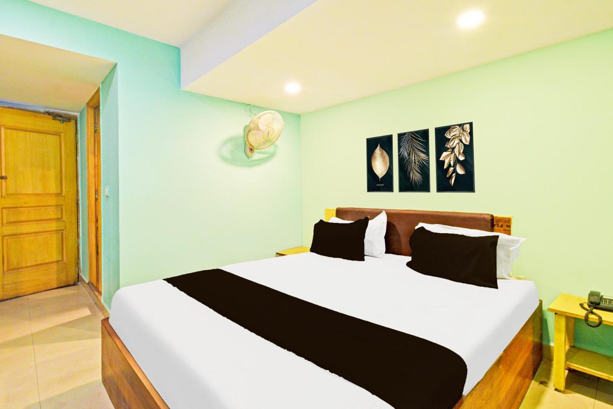 Super Townhouse Ameerpet Balkampet Road Hajdarábád Exteriér fotografie