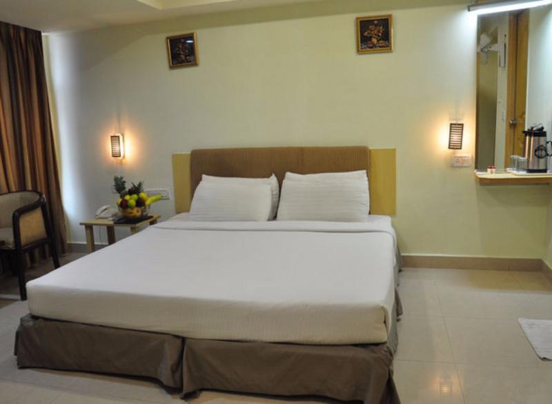 Super Townhouse Ameerpet Balkampet Road Hajdarábád Exteriér fotografie