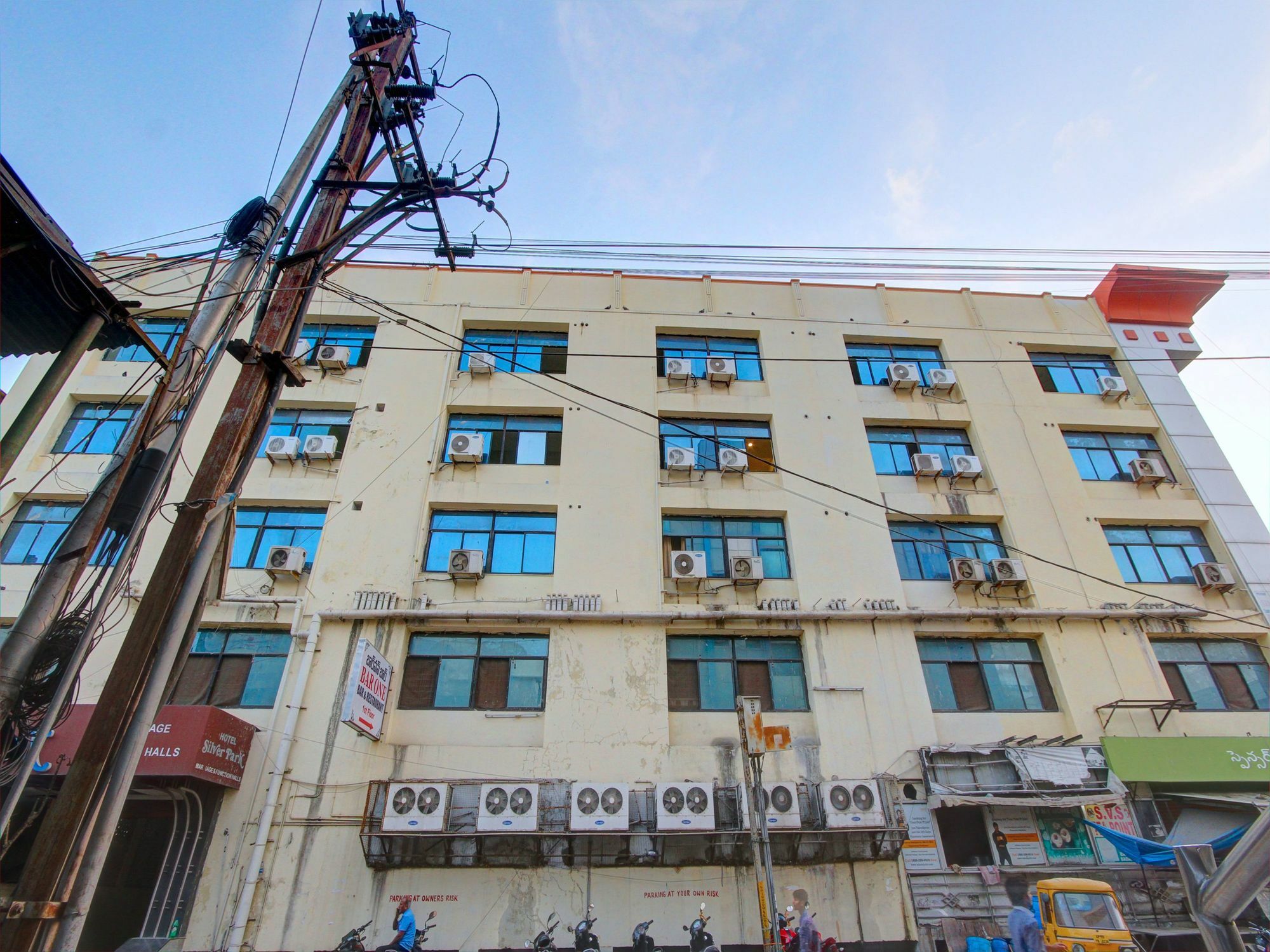 Super Townhouse Ameerpet Balkampet Road Hajdarábád Exteriér fotografie