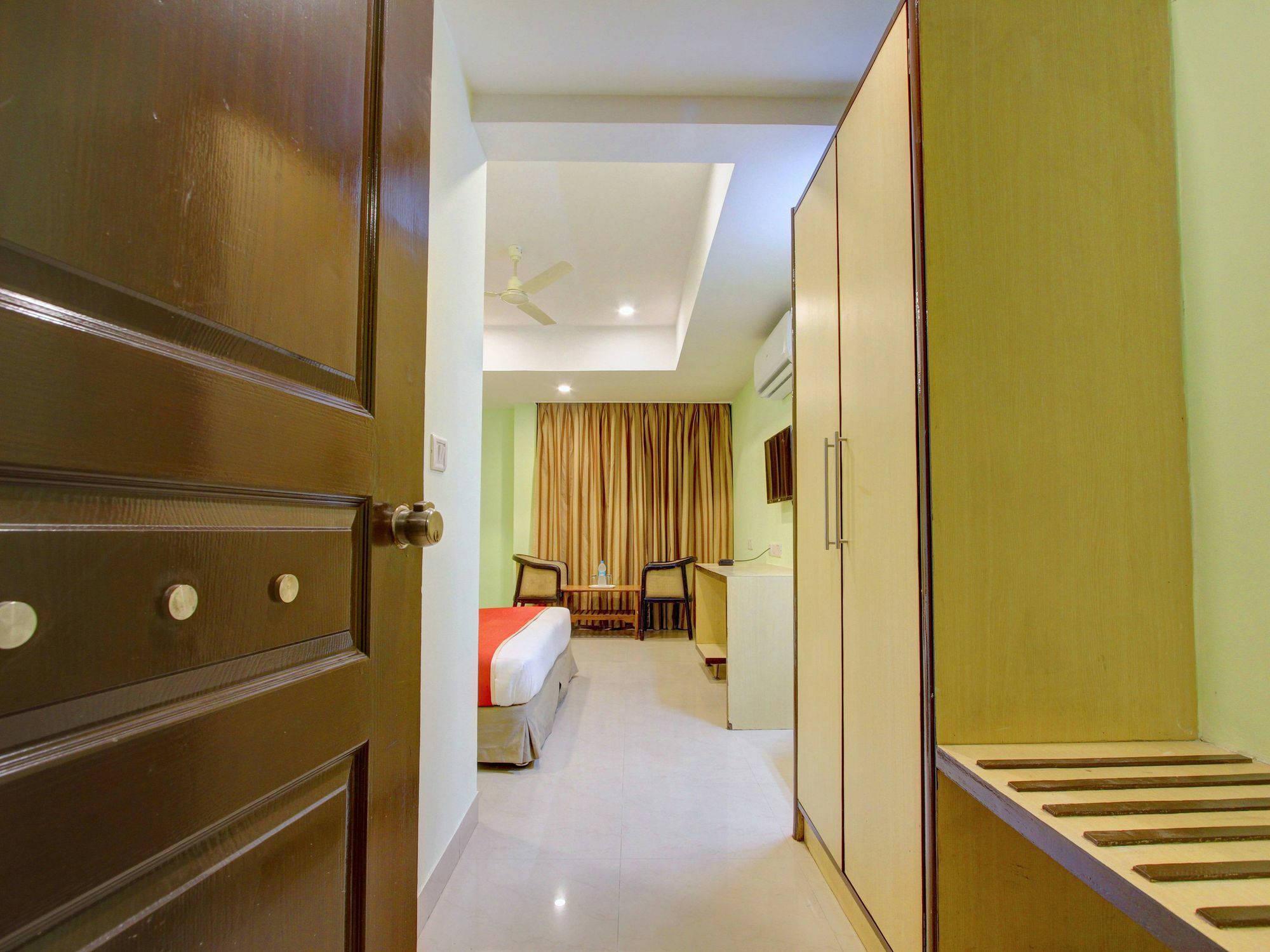 Super Townhouse Ameerpet Balkampet Road Hajdarábád Exteriér fotografie